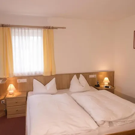 Breitenbacher Hof 3*