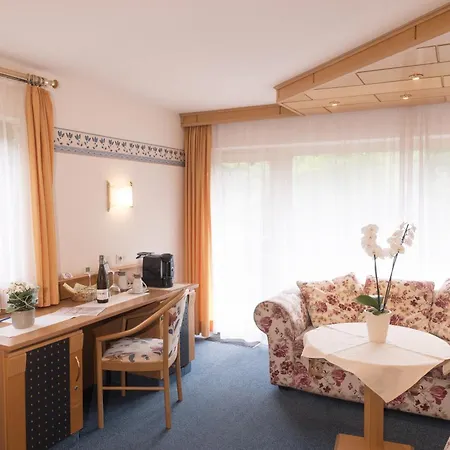 Breitenbacher Hof 3*